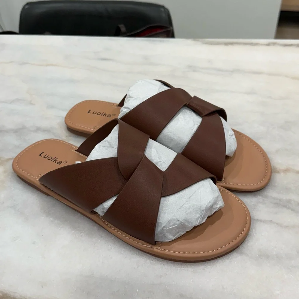 Brand new brown sandals